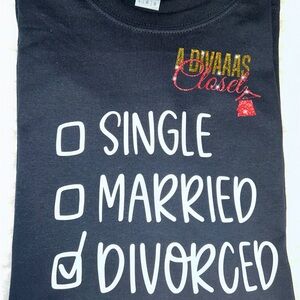 Divorced Tee Size L